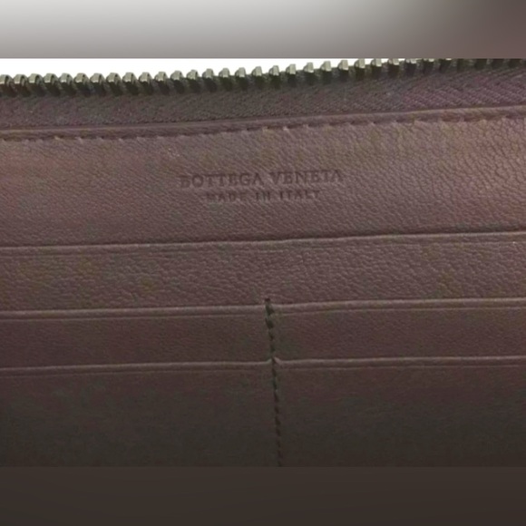 Bottega Veneta Intrecciato Lambskin Zip
Around Long Wallet EUC - Picture 8 of 8
